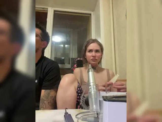 MiaLiaHot free chat on liveonude Image 6