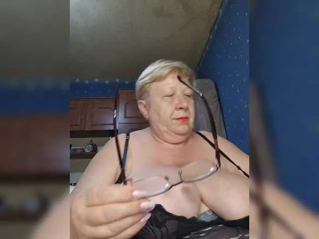 BELBIG free chat on liveonude Image 10