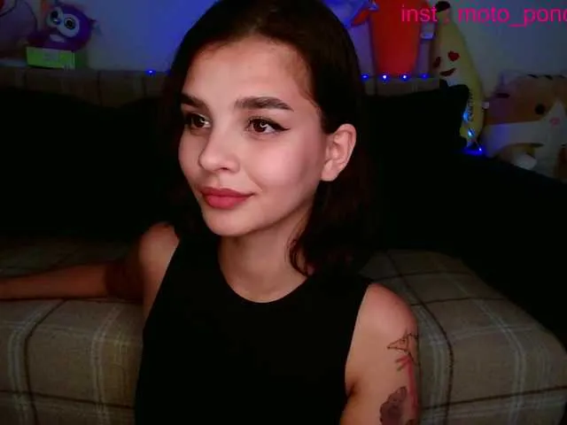 cherry_glo free chat on liveonude Image 13