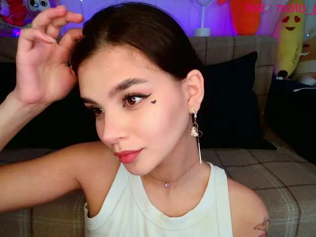 cherry_glo free chat on liveonude Image 3