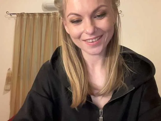 LilithNewdawn free chat on liveonude