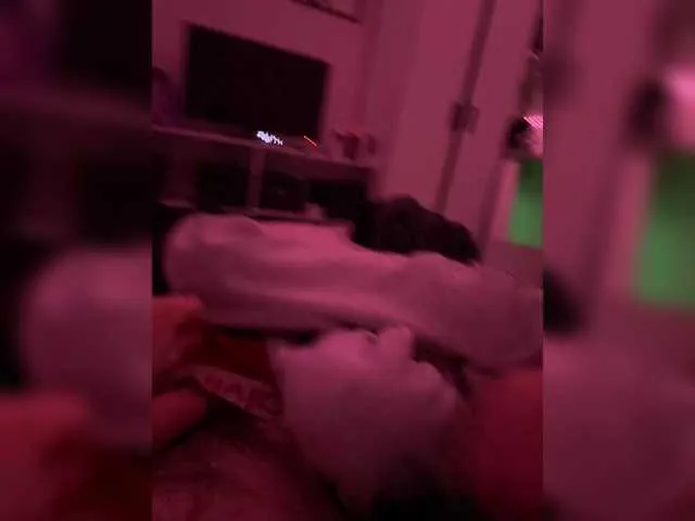 LinaTwins free chat on liveonude