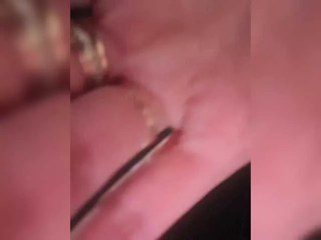 MiaLiaHot free chat on liveonude Image 17