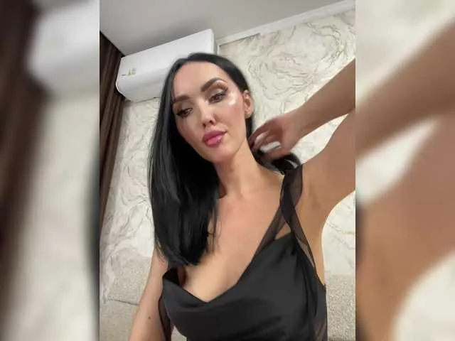 BELBIG free chat on liveonude Image 4