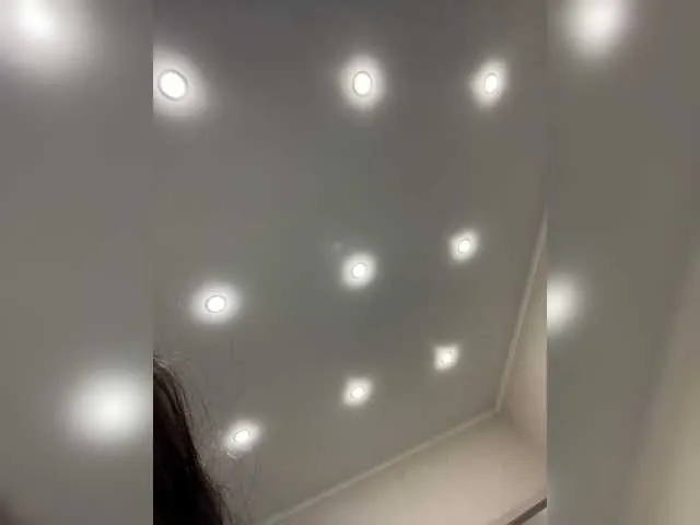 xunybany free chat on liveonude Image 9