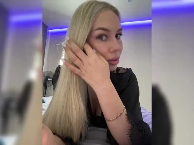 DiamondJo free chat on liveonude Image 7