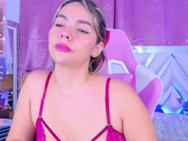 lila_elliot free chat on liveonude Image 10