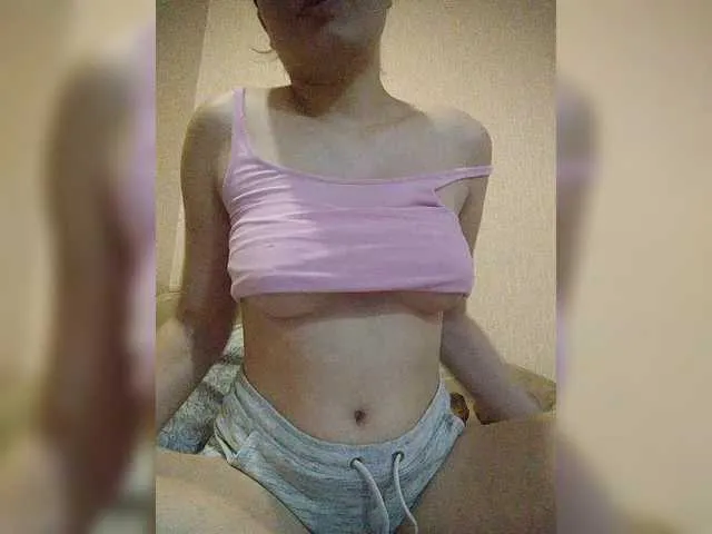 Girl-Pleasure free chat on liveonude Image 14