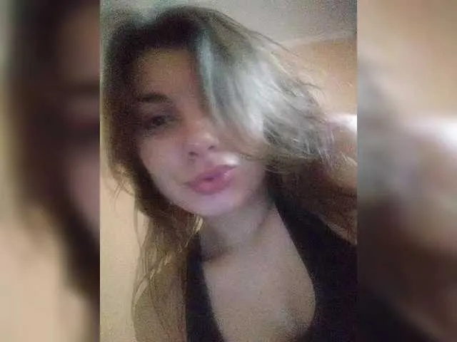 Girl-Pleasure free chat on liveonude Image 4