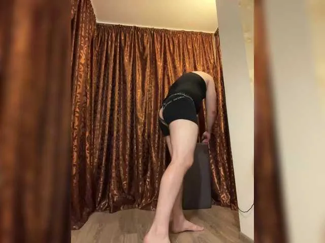 lucy1990xxx free chat on liveonude Image 14