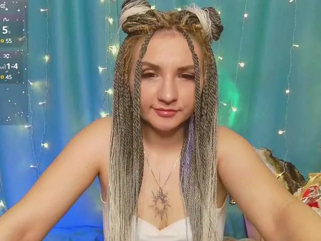 adria_ross free chat on liveonude Image 4