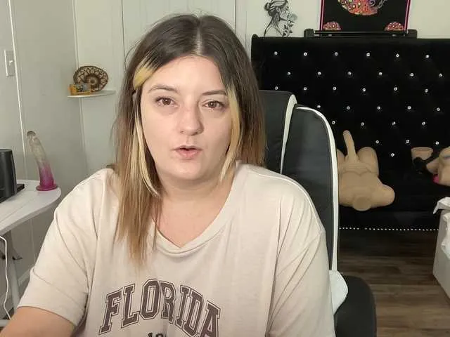 electra_hunt free chat on liveonude Image 4