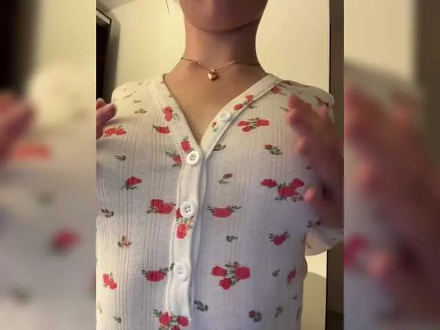 khloe_rossich free chat on liveonude Image 12