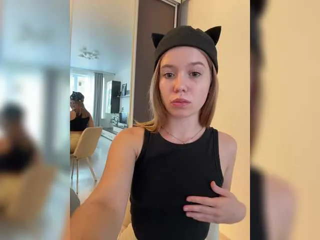 khloe_rossich free chat on liveonude Image 15