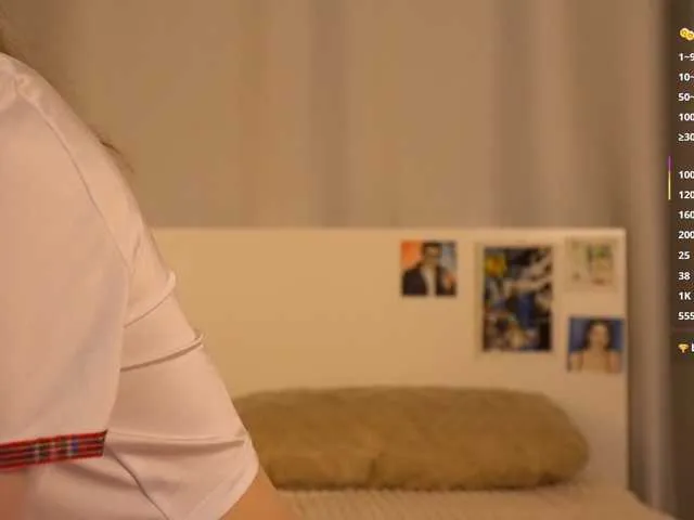 miacolucci_18 free chat on liveonude Image 13