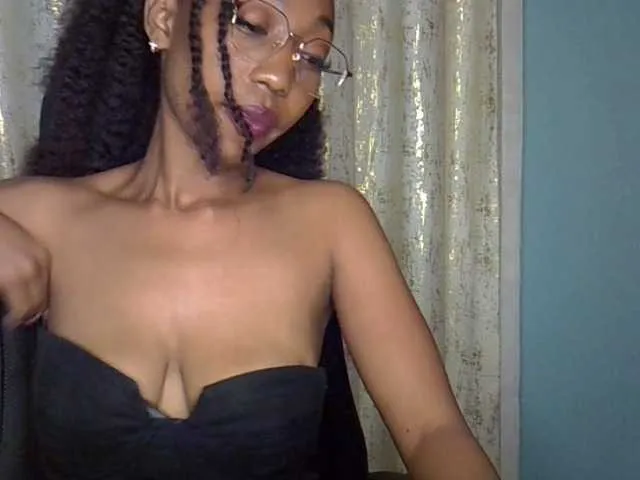 xunybany free chat on liveonude Image 4