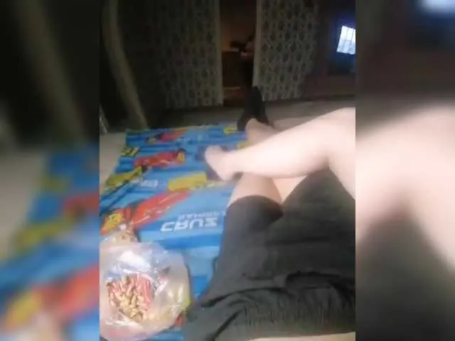 MiaLiaHot free chat on liveonude Image 9