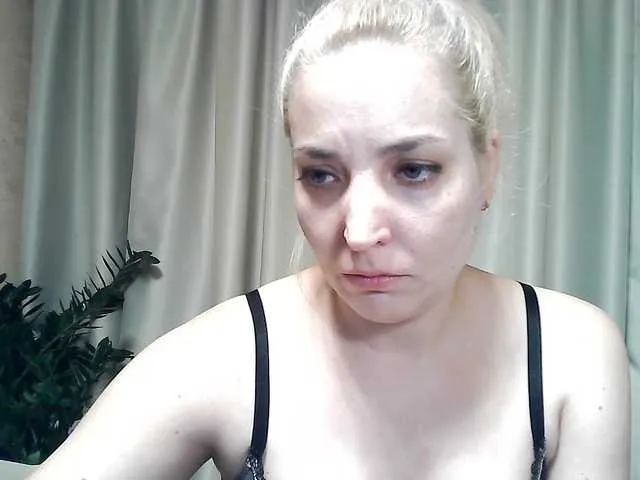 little__sophie18 free chat on liveonude Image 6