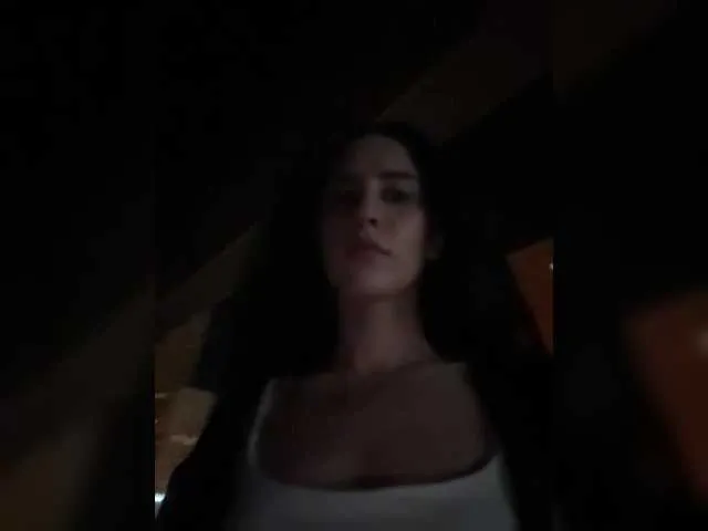 DiamondJo free chat on liveonude Image 2