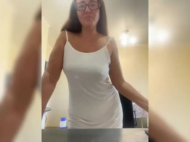 shelleymorell free chat on liveonude Image 10