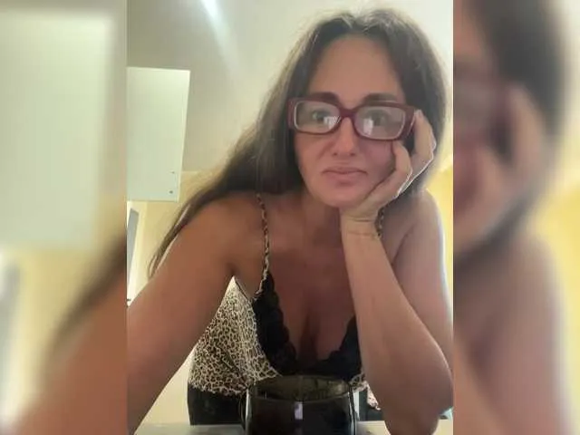 shelleymorell free chat on liveonude Image 7