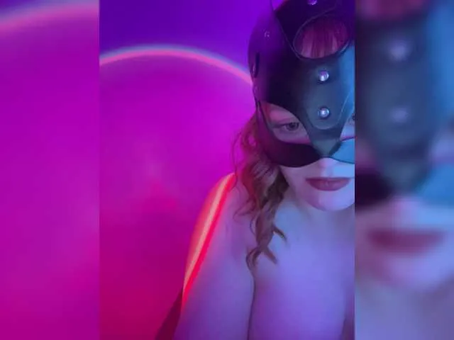 tina_lyn free chat on liveonude Image 2