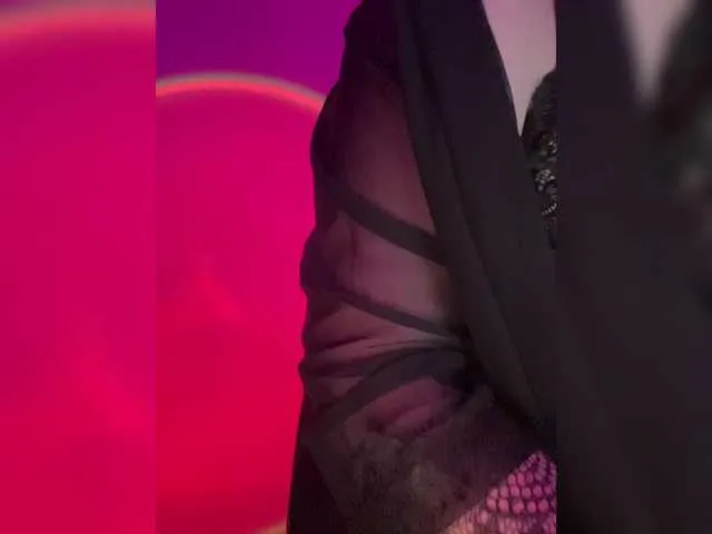 tina_lyn free chat on liveonude Image 3