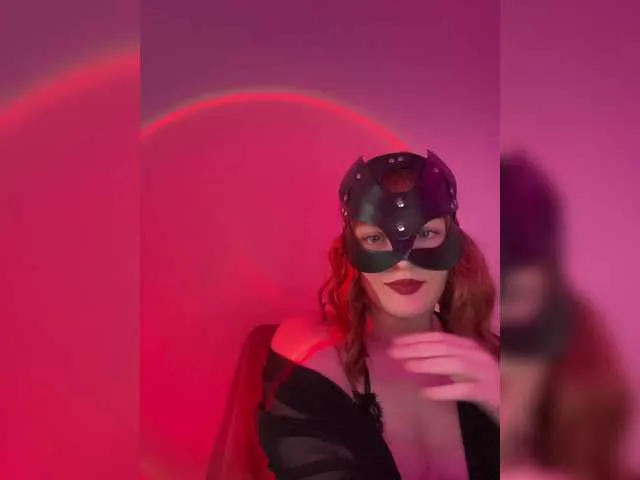 tina_lyn free chat on liveonude Image 4