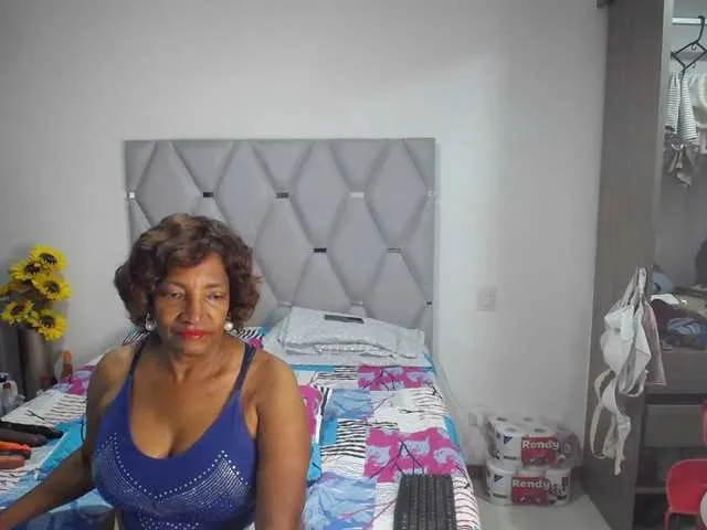 xunybany free chat on liveonude Image 12