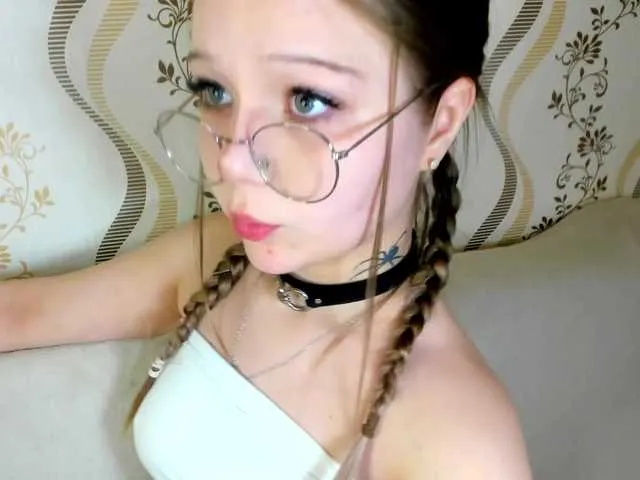 ELENA-XXX free chat on liveonude Image 16