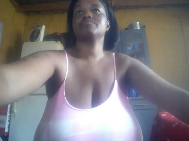 BELBIG free chat on liveonude Image 16