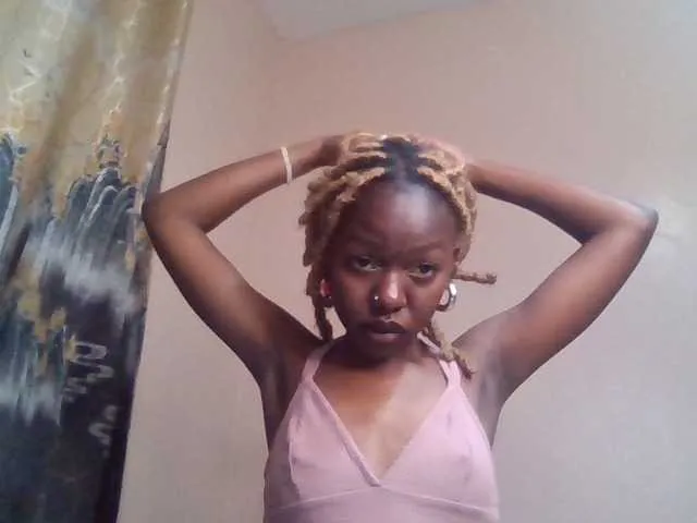 MemeLovesx free chat on liveonude