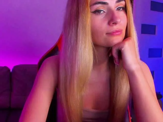 DiamondJo free chat on liveonude Image 3