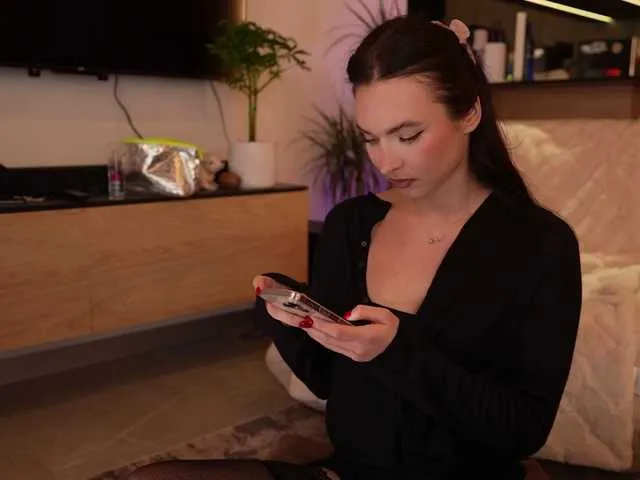 xunybany free chat on liveonude Image 19