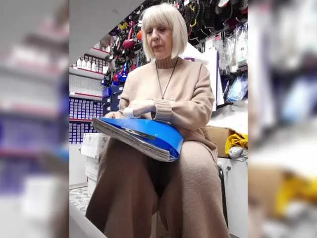 mery8poppins free chat on liveonude