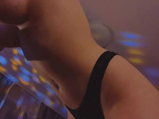 ftmbiggestclit free chat on liveonude Image 19