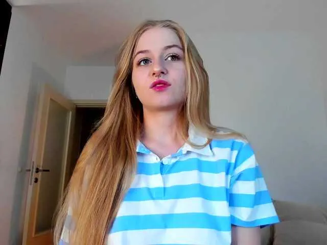 samanthaheinz free chat on liveonude Image 4