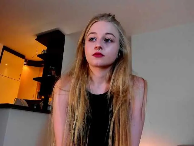 samanthaheinz free chat on liveonude Image 8