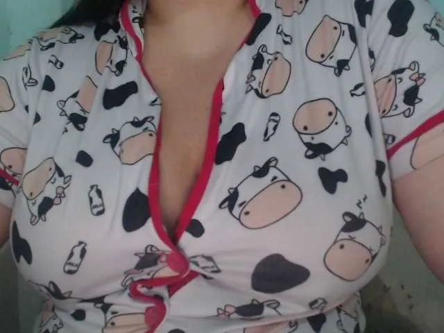 MiaSecret free chat on liveonude