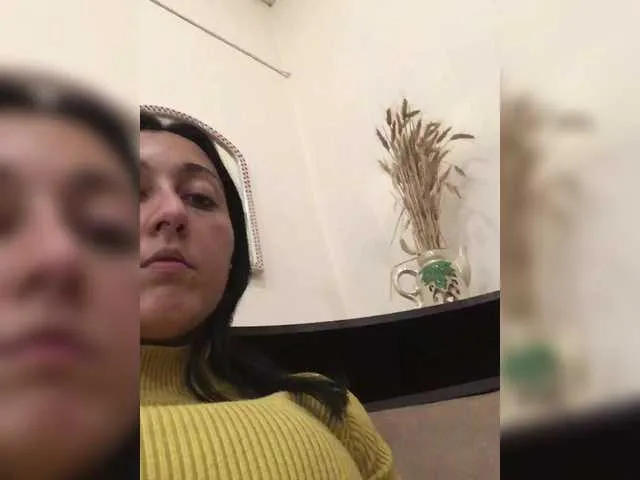 HEYBANANA free chat on liveonude Image 10