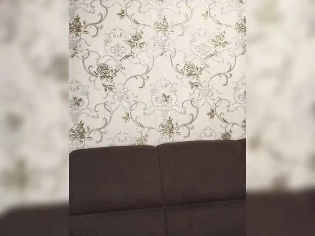 HEYBANANA free chat on liveonude Image 2