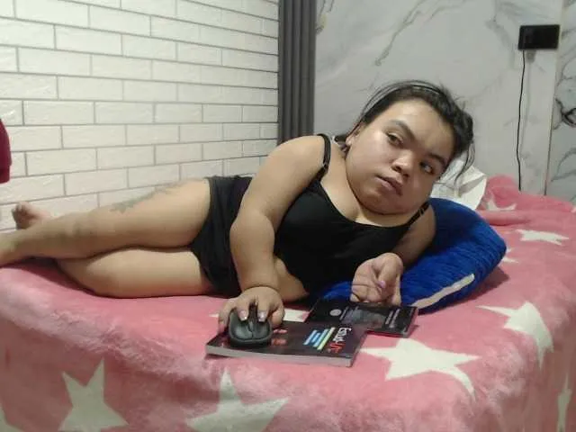 brilliantvictoria free chat on liveonude Image 11