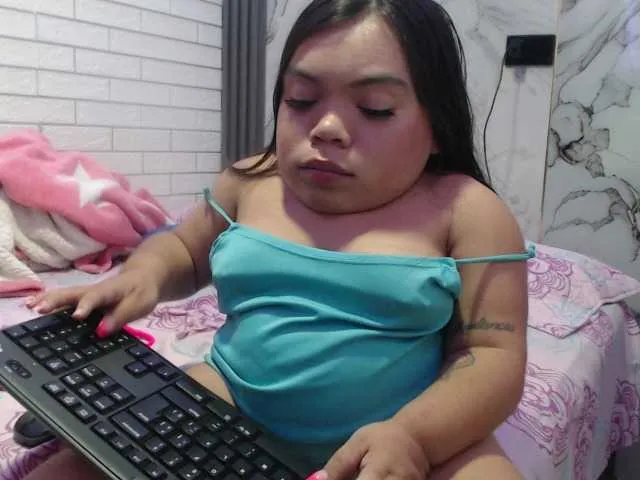 brilliantvictoria free chat on liveonude Image 16