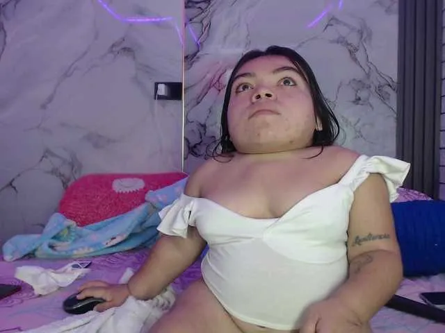 brilliantvictoria free chat on liveonude Image 17