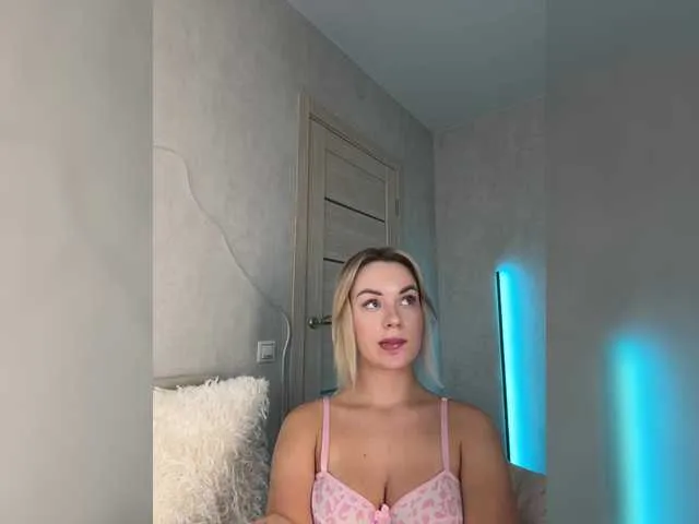 xunybany free chat on liveonude Image 6