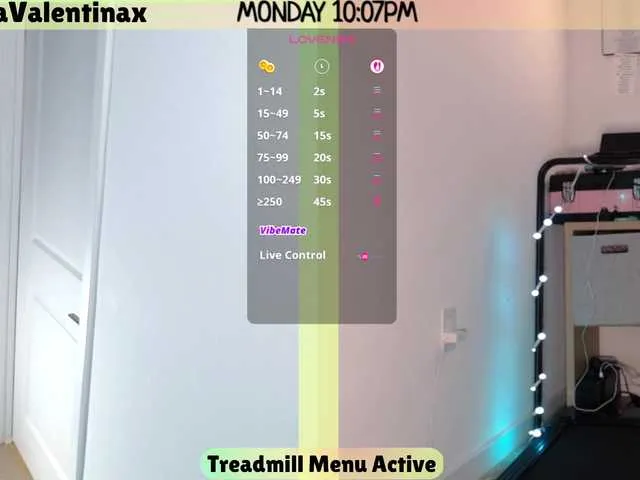 aniiieee free chat on liveonude Image 17