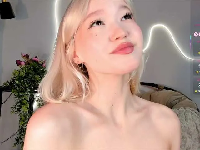 Wild-Angel777 free chat on liveonude Image 7