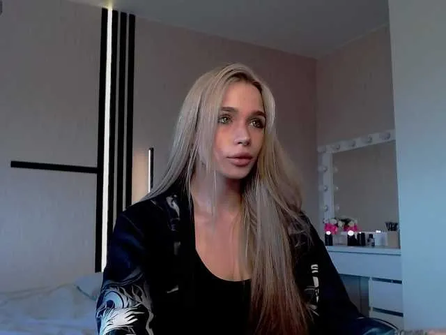 -Miray- free chat on liveonude Image 18