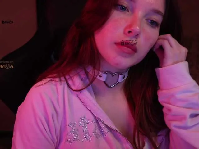 roxyheartley free chat on liveonude Image 14