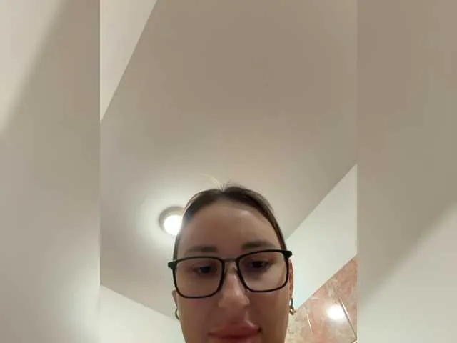 NatashaRouge free chat on liveonude Image 16